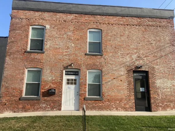 111 W Hazel ST, Albion, IN 46701