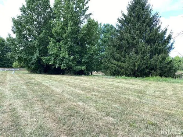 2811 E Geneva CIR, Bloomington, IN 47401-5196