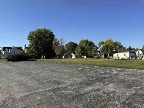 1534 W 2nd ST, Marion, IN 46952