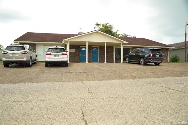 5055 S Newburgh Plaza DR #B, Newburgh, IN 47630