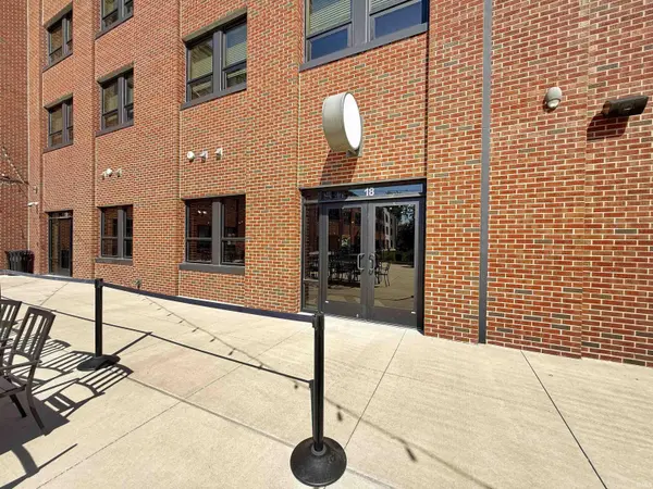 225 River Centre Landing Suite E ***, Jasper, IN 47546