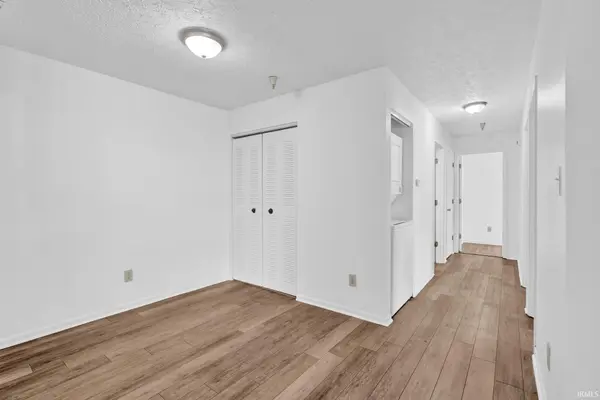 3220 E John Hinkle PL #B, Bloomington, IN 47408