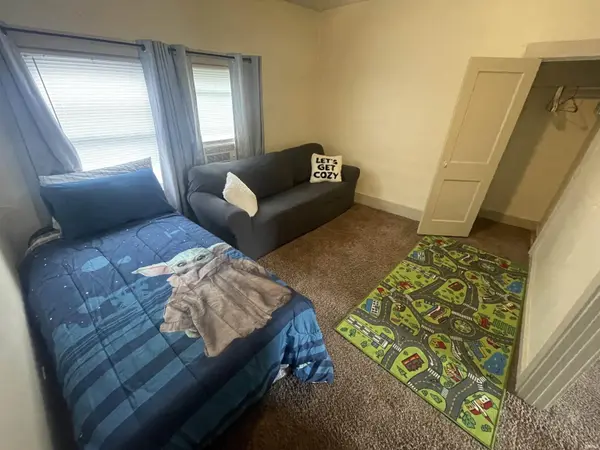 4013 S Wayne AVE, Fort Wayne, IN 46807