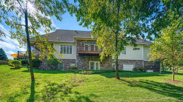 14135 Worthington CT, Evansville, IN 47725