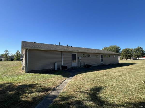 1600 W Riggin RD #B, Muncie, IN 47303