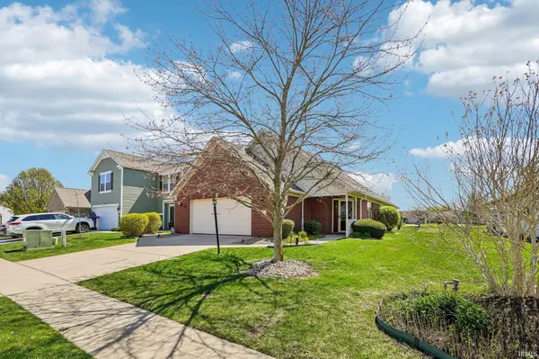 933 Amesbury CT, Indianapolis, IN 46217-5363