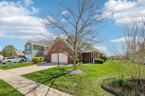 933 Amesbury CT, Indianapolis, IN 46217-5363