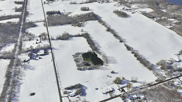 000 W 750 S ***, Wolcottville, IN 46795