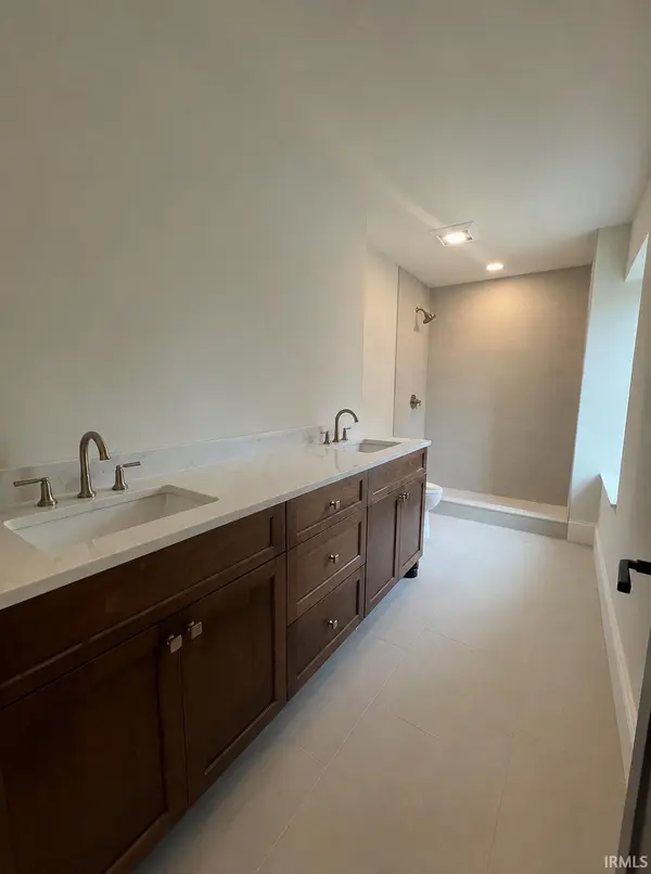 115 N Washington St Unit 202 *** #202, Bloomington, IN 47408