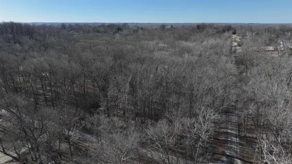 449 Hesmer RD, Evansville, IN 47711