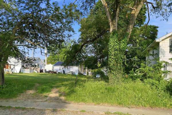 2405 Cass ST, Fort Wayne, IN 46808