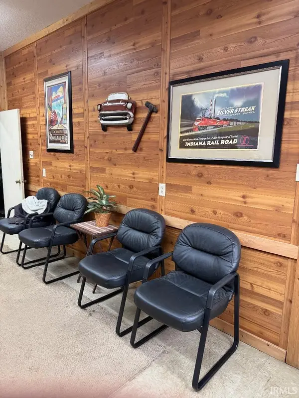 117 N Lawton ST, Jasonville, IN 47438