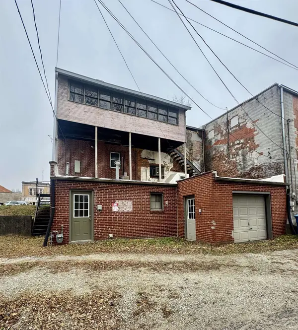 127 E Main ST, North Manchester, IN 46962