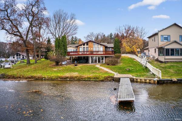 20782 S Lake DR, Walkerton, IN 46574-8251