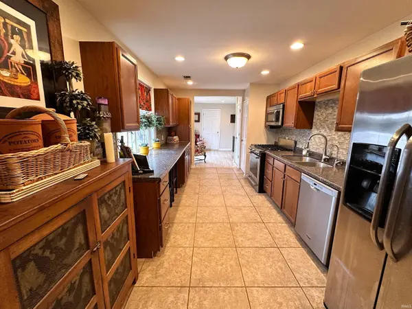 11044 N Landings RD, Monticello, IN 47960
