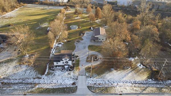 6715 Bass RD, Fort Wayne, IN 46818