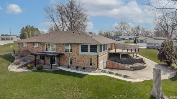 1116 Erin CT, Middlebury, IN 46540