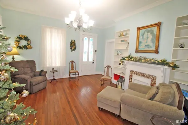 121 N Seventh ST, Boonville, IN 47601-1605