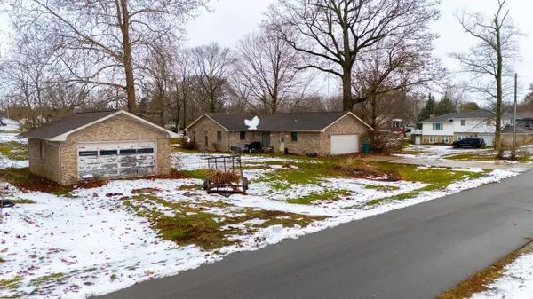 15 S Second ST, Somerset, IN 46984