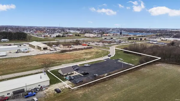 395 Symmes Center DR, Winchester, IN 47394