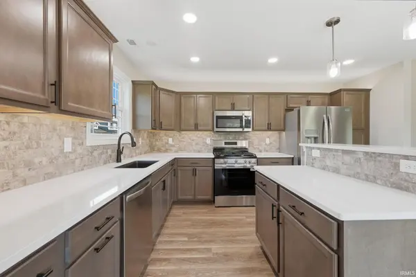 5758 E St Johns AVE, Monticello, IN 47960-7881