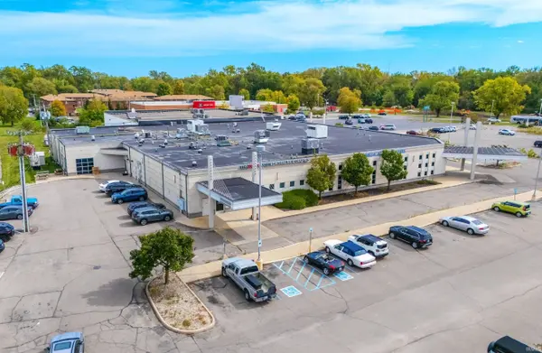 800 S Tillotson AVE, Muncie, IN 47303