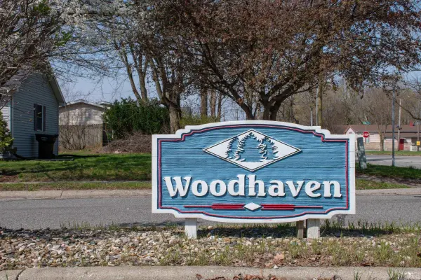 2620 Emerson Forest Pkwy, South Bend, IN 46614