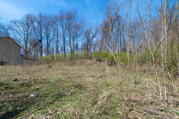 2603 Emerson Forest Pkwy, South Bend, IN 46614