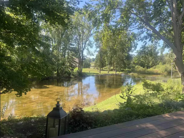 51745 Winding Waters LN, Elkhart, IN 46514