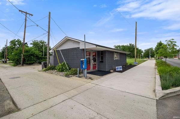 1017 E Pontiac ST, Fort Wayne, IN 46803-3441