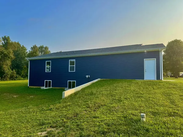 11858 Ridgeview DR, Plymouth, IN 46563