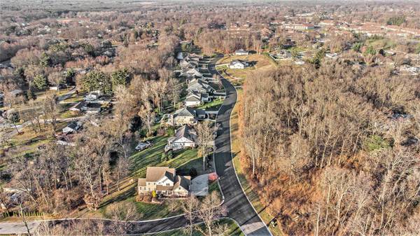 53040 Summer Breeze DR, South Bend, IN 46637
