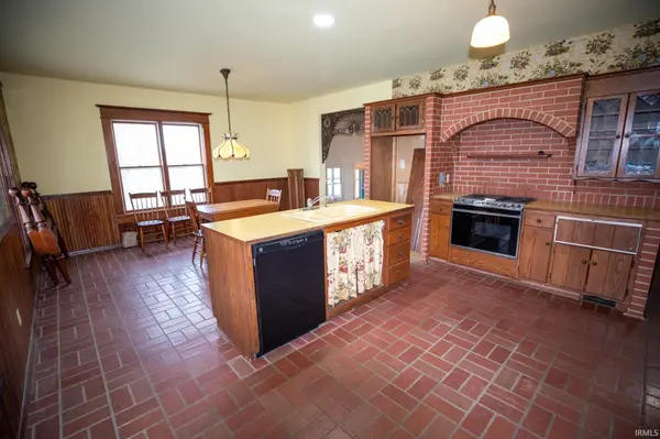 14229 Juniper RD, Argos, IN 46501