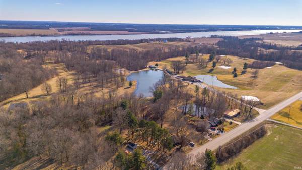 1375 S SR 45 RD, Rockport, IN 47635