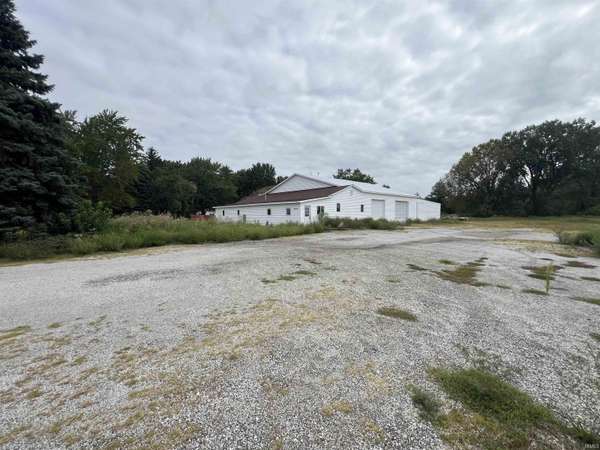 2402 S GOYER RD, Kokomo, IN 46902