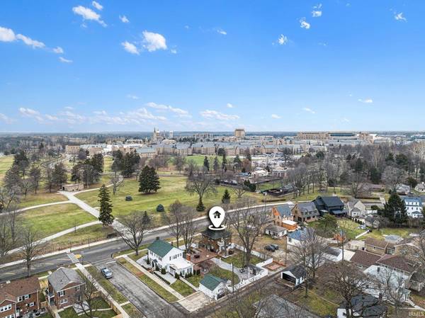 410 E Angela BLVD, South Bend, IN 46617-1301