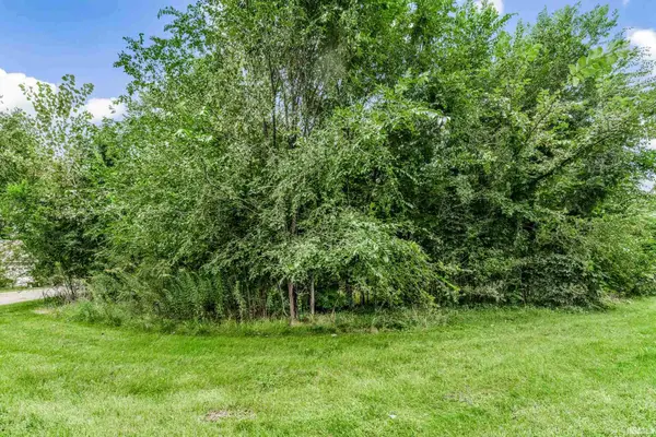 53468 Old Woodbridge CT, South Bend, IN 46637