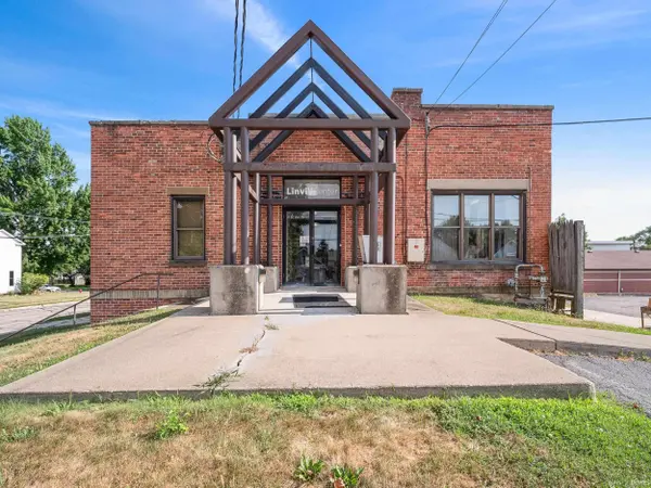 215 E Van Buren ST, Columbia City, IN 46725