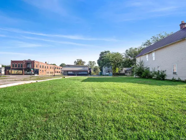 1327 W Main ST, Fort Wayne, IN 46808