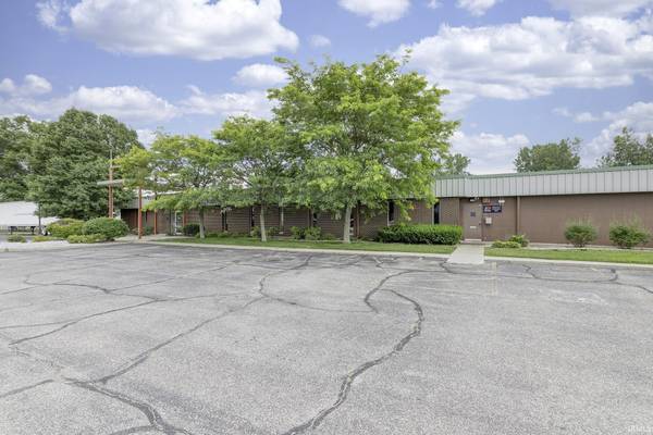 1655 E 12th ST, Mishawaka, IN 46544