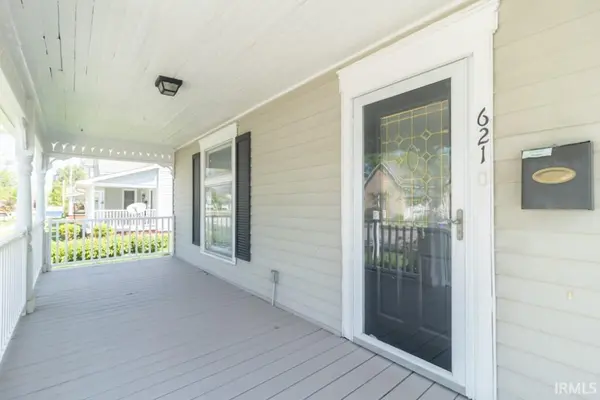 621 N State ST, Greenfield, IN 46140-1403