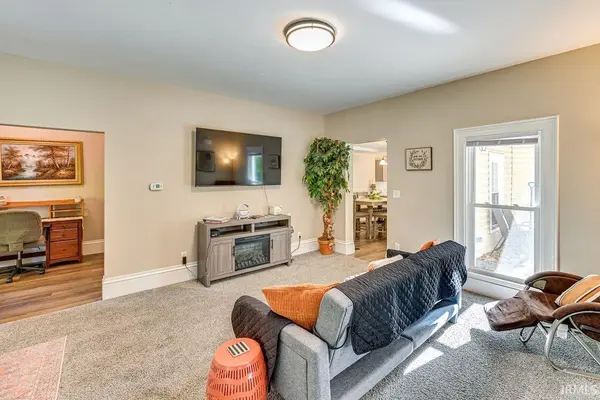 641 E Dragoon TRL, Mishawaka, IN 46545