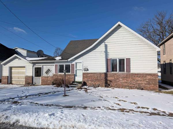 206 N George ST, North Judson, IN 46366-1116