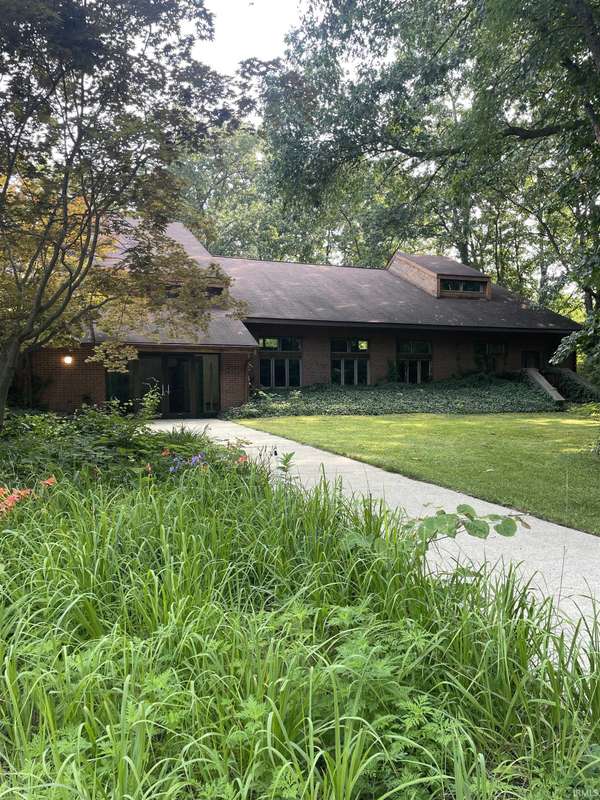 2913 E Bristol St. ST, Elkhart, IN 46514