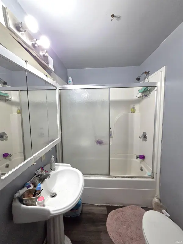 411 Matilda ST, Elnora, IN 47529
