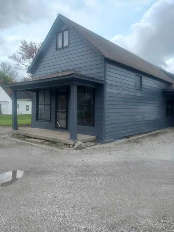 3435 E State Road 28 ***, Hobbs, IN 46047