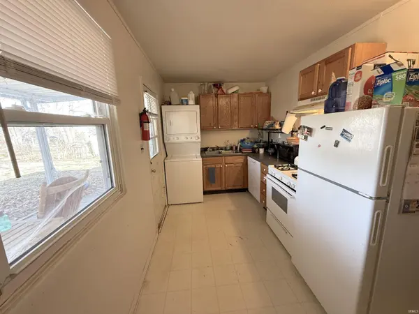 620 W 8th ST, Bloomington, IN 47404