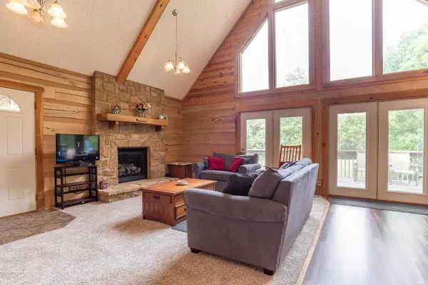 1275 N Sewell RD, Bloomington, IN 47408