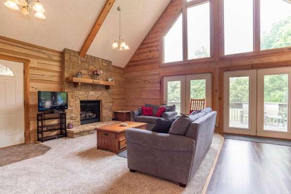 1275 N Sewell RD, Bloomington, IN 47408