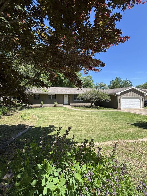 630 E Main ST, Newburgh, IN 47630